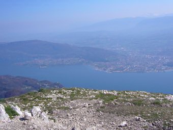 Le Lac du Bourget depuis le sommet de la Dent du Chat, Bourdeau, Savoie