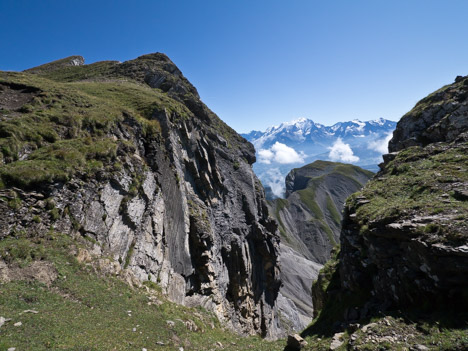 Brèche de la crête de l'Ambrevetta