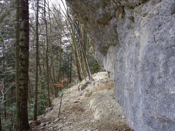 Au pied des falaises Est, Belledigue, Nances, Savoie