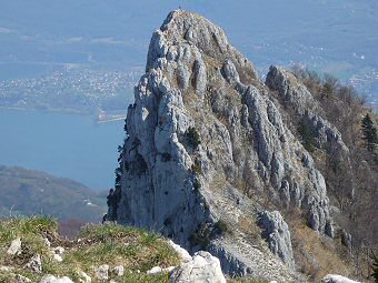 Voie normale de la Dent du Chat 1390m, Bourdeau, Savoie