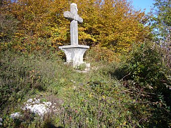 La Croix du Monchu, Avant Pays Savoyard