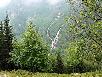 Cascade des Avoux