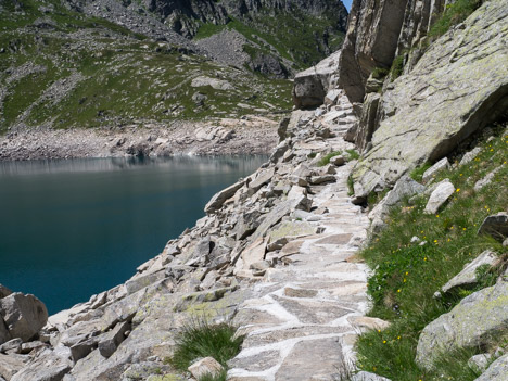 Sept-Laux, sentier du Lac Carré