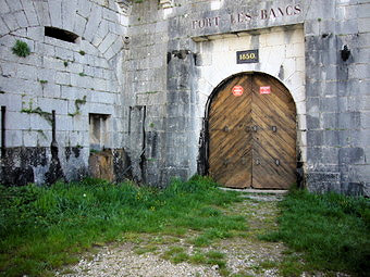 Entrée principale de Fort-les-Bancs