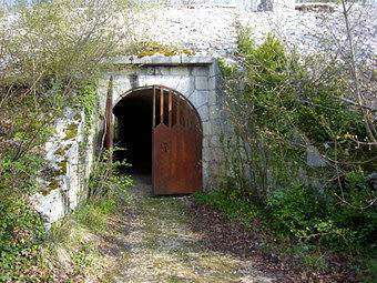 Sortie d'un tunnel de Fort-les-Bancs, Virignin, Ain