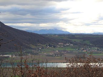 Le Rhône vu des pentes du Mont Gela au dessus de Trémurs