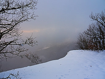 Belvédère sur la roche