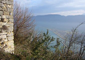 Le Rhône vu depuis le château de Tavollet, Peyrieu
