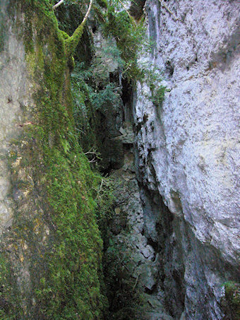 La Grande Crevasse, Rochers de la Cra, Serrières de briord