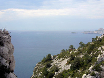 Au-dessus de l'anse de la Melette