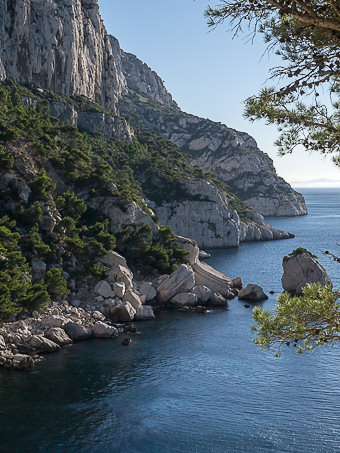 Le Tonneau de la Calanque de Sugiton