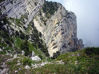 Vue vers le Nord d'une partie du sangle de l'Aulp du Seuil