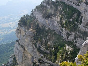 Vue vers le Sud d'une partie du sangle de l'Aulp du Seuil