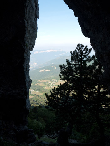 Sarcenas et l'Aiguille de Quaix depuis l'arche