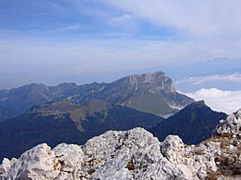 La Dent de Crolles depuis le sommet de Chamechaude