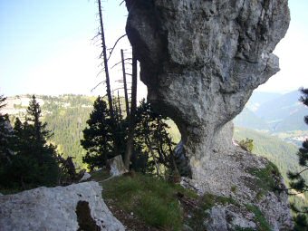 Le pied de l'Arche à l'Aiguille