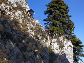 Dans le flanc est de la Dent de l'ours