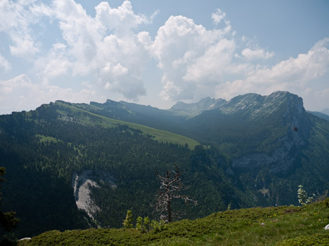 Le Cirque de Saint Même et le Plateau du Seuil