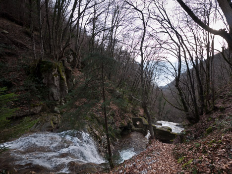 Ancien barrage sur le ruisseau d'Alloix