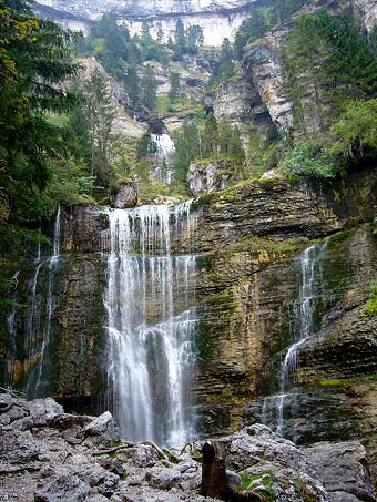 La Grande Cascade du Guiers, cirque de Saint-Même