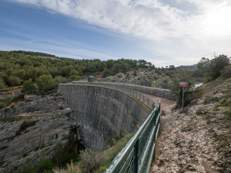 La voute du barrage Zola