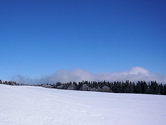 Neige et mer de nuage