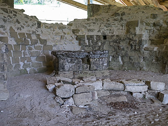 Autel de l'ancienne église des Charteux