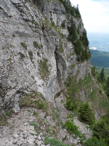 Double lacet de la descente du Pas de la Clé