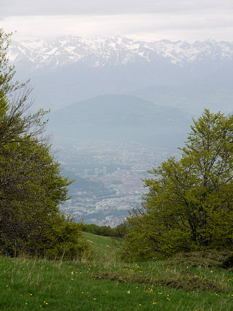 Les trois tours de Grenoble et Belledonne