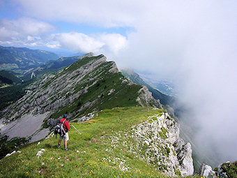 La crête, des Rochers de l'Ours aux Crocs