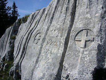 Marque frontière France-Savoie au Pas de l'Échelle