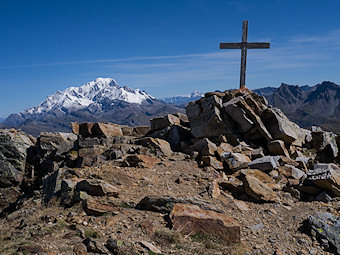 Croix au sommet du Grand Mont d'Arêches