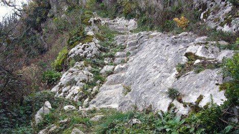061113-bugey-conzieu-escalier-romain-gr59.jpg