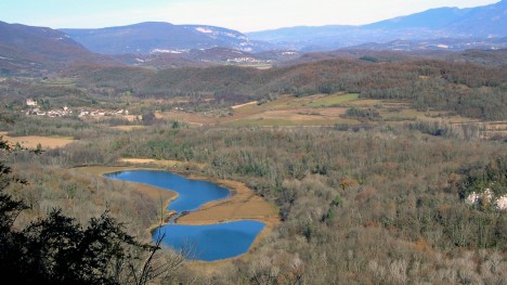 071126-bugey-saint-julien-lacs-crozet.jpg