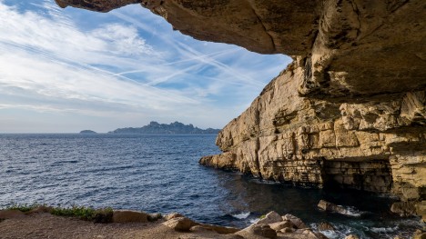 Sous le toit de la Calanque de l'Escu