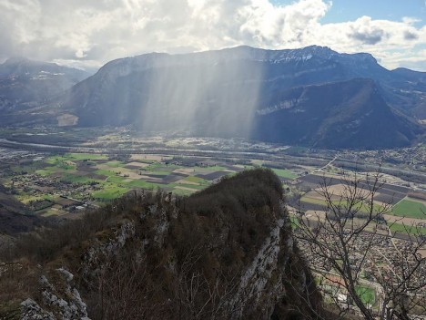 Au sommet de l'Aiguille de Chalais