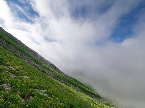 Effets des nuages sur la crête de la Pointe d'Almet