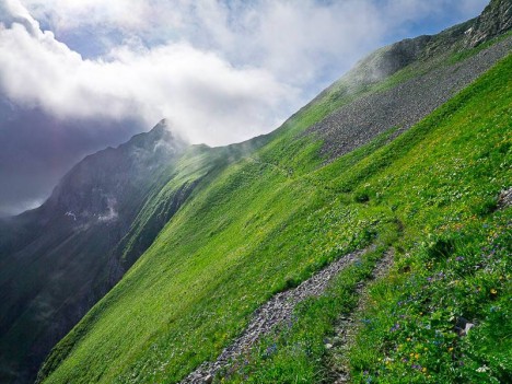 Traversée sous la Pointe de Grande Combe