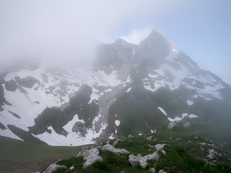 La Combe Sauvage dominée par la Pointe du Midi