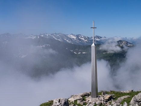 La croix de l'Encrenaz