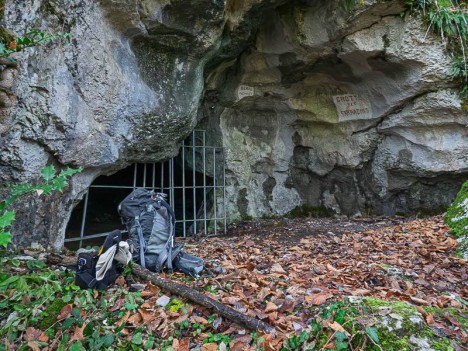 Grotte des Sarrazins
