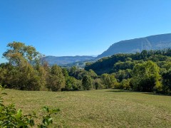 Le Col du Chat entre le Mont de la Charvaz et la Dent du Chat