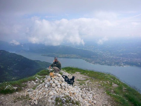 Au sommet de la Dent du Chat