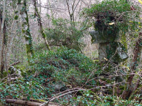 Curieux équilibre, La Combe, Gerbaix