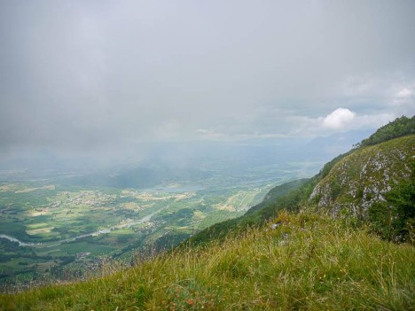 Nuages sur le Lac de Chevelu