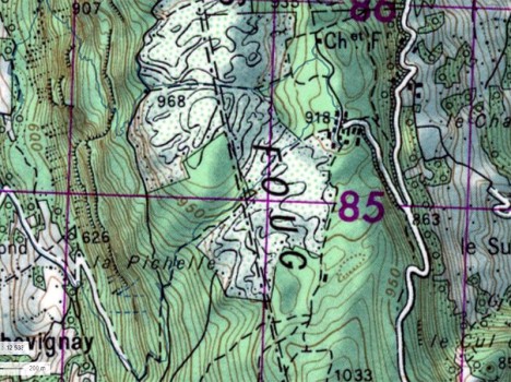 Extrait de la carte IGN 1/50000e montrant les baraquements du Camp III dans les années 50, mars 2023