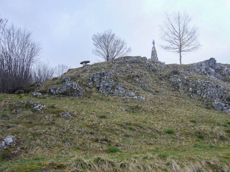 La Vierge de la Vacheresse et la table d'orientation
