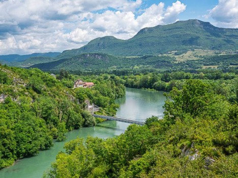 Pont suspendu sur le Rhône, Yenne