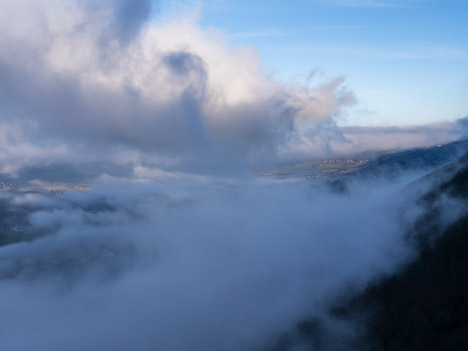 Nuages sur le Lac d'Aiguebelette