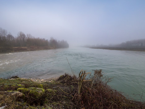 Au confluent du Rhône et du Guiers